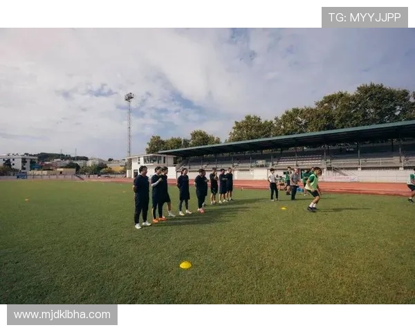 巴萨在蒙古开设全球第30所青训学院助力亚太足球发展